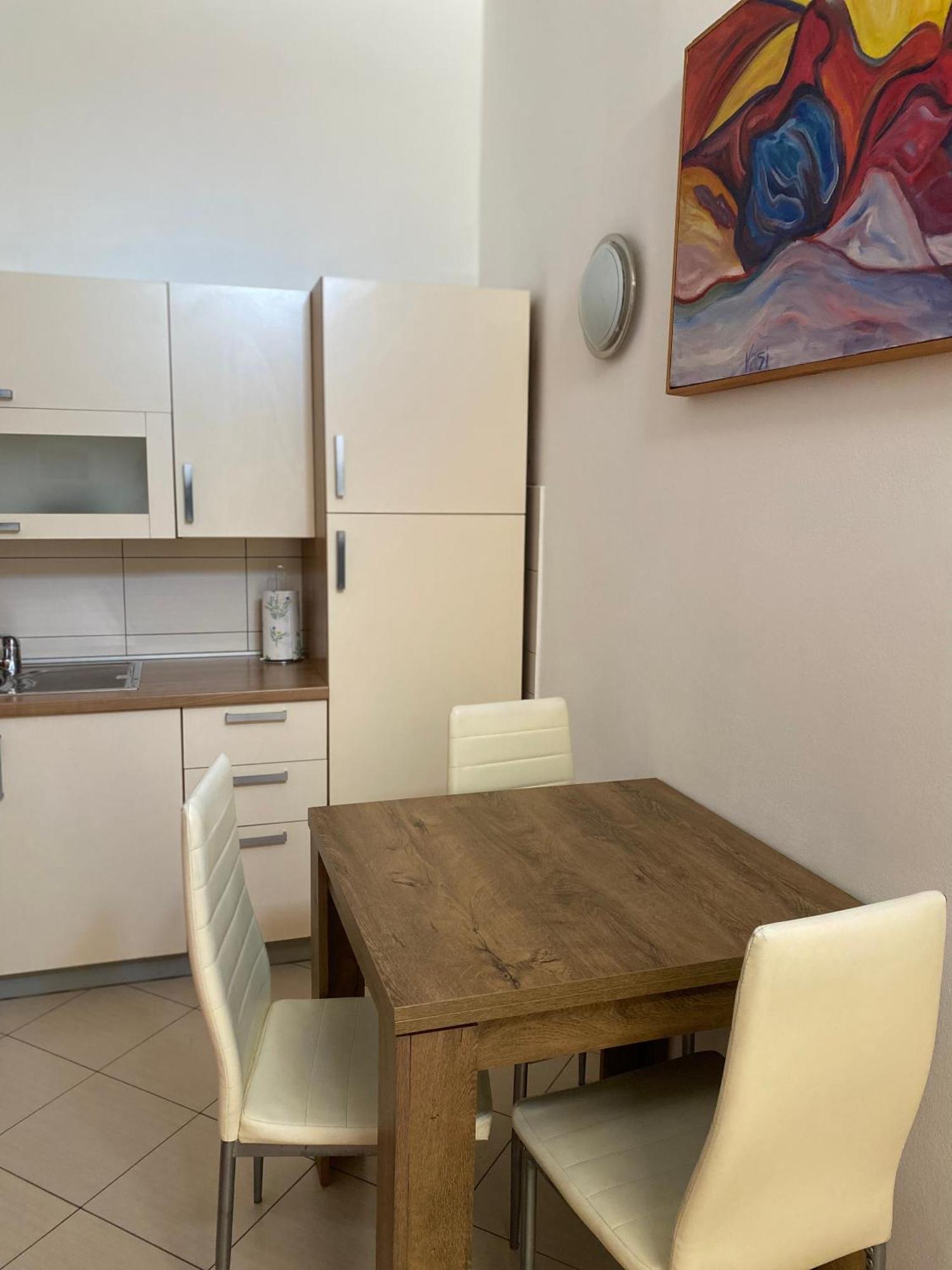 Apartma إيزولا المظهر الخارجي الصورة